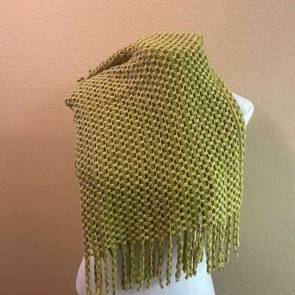 Infinity‎ Yellow Scarf - Picture 2 of 2